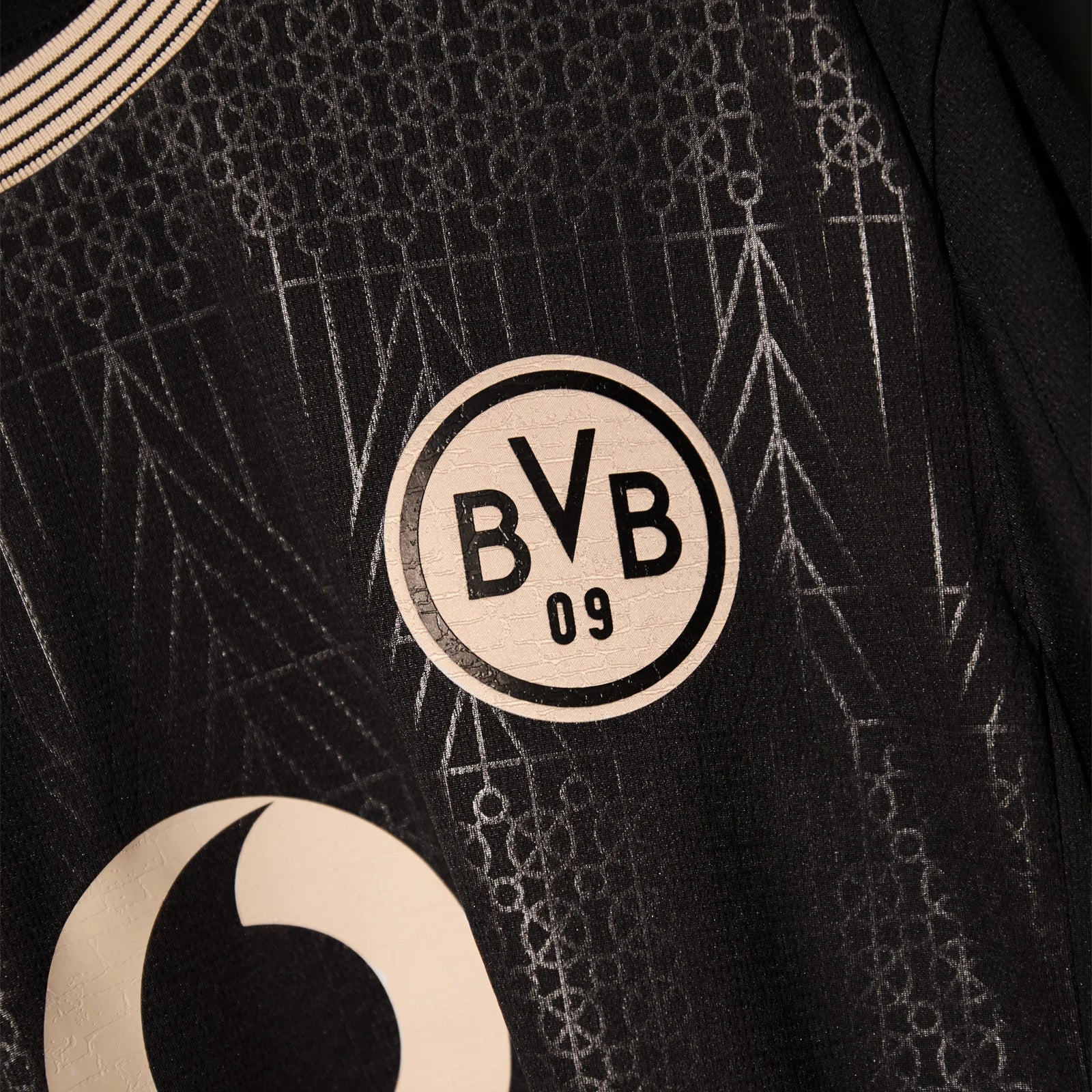 BVB Sondertrikot 100 Jahre Rote Erde