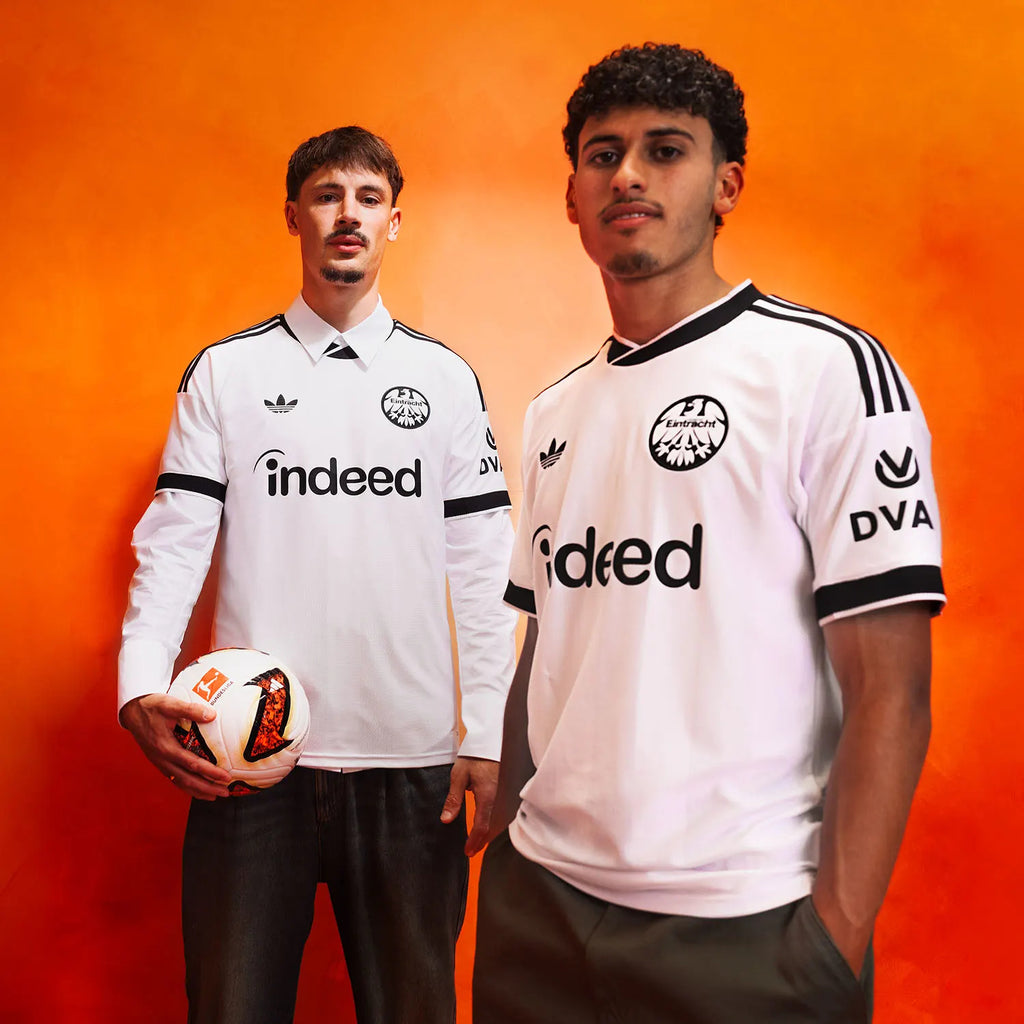 Eintracht Frankfurt - Trikot Auswärts 26