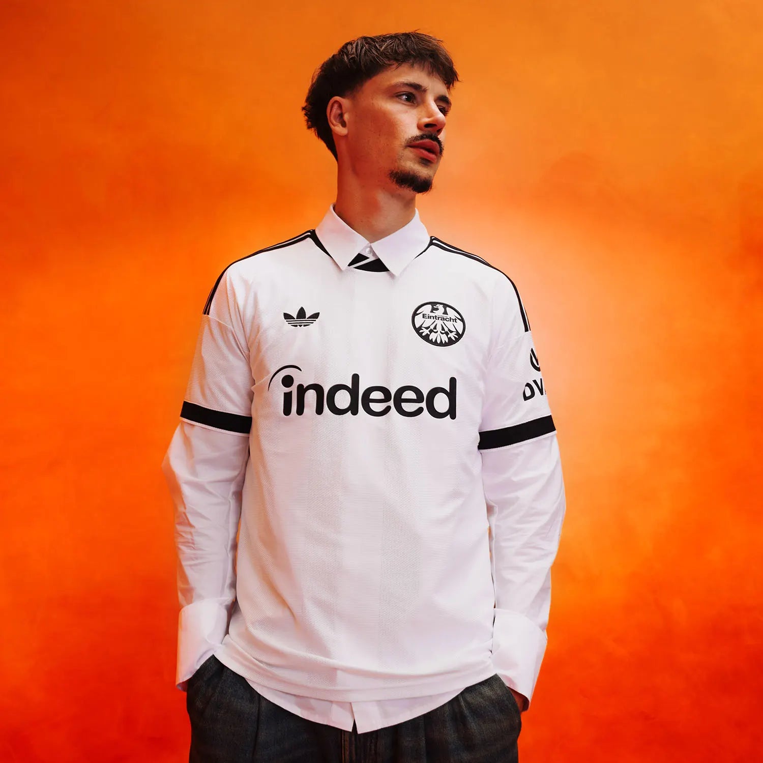 Eintracht Frankfurt - Trikot Auswärts 26