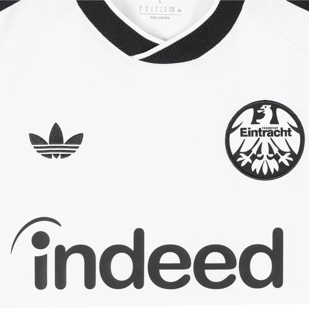 Eintracht Frankfurt - Trikot Auswärts 26